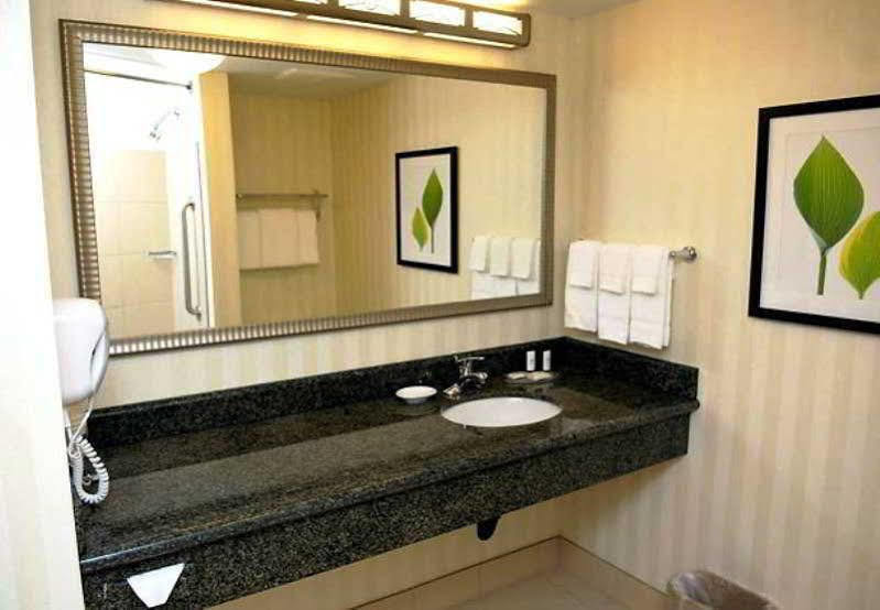 Fairfield Inn & Suites By Marriott Portland North Exterior photo
